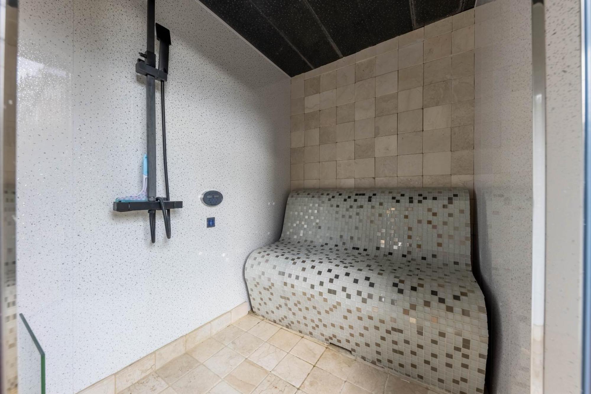 Apartment Pmb Luxury Norwich