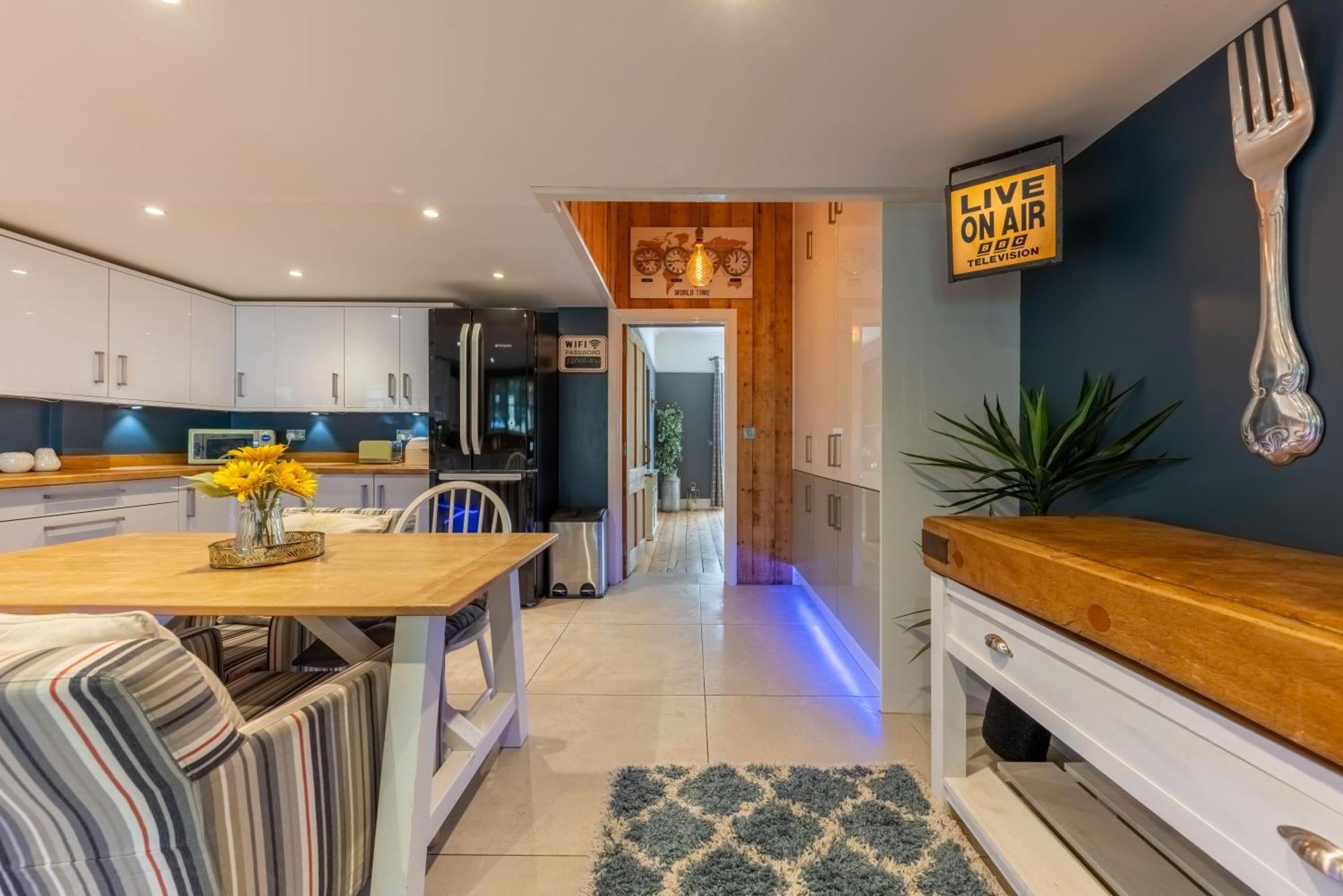 Pmb Luxury Norwich